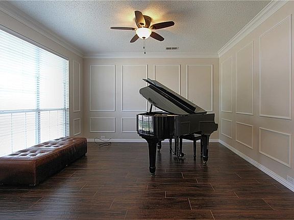 4th image of 2905 Elmridge Dr