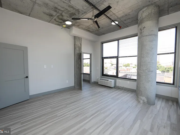 1810 E Venango St #104 — Photo 16