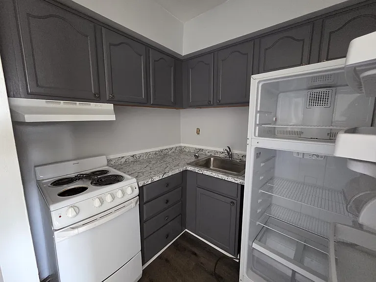 20 W 22nd St #15 — Photo 1