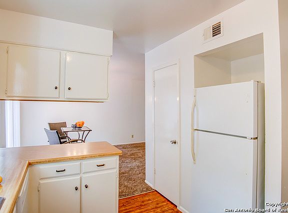 5th image of 202 Arcadia Pl APT 107