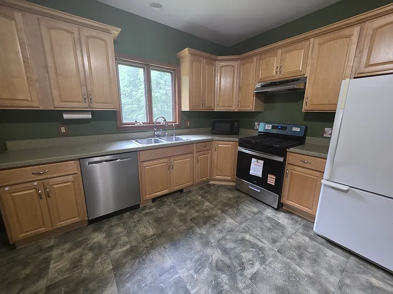 1459 River Rd — Photo 7