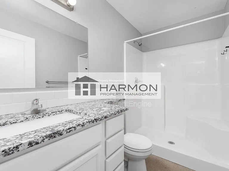 5326 N Hillside St #129 — Photo 11