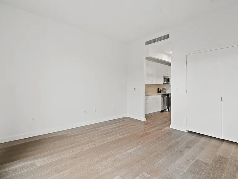 28-18 Steinway St #305 — Photo 9