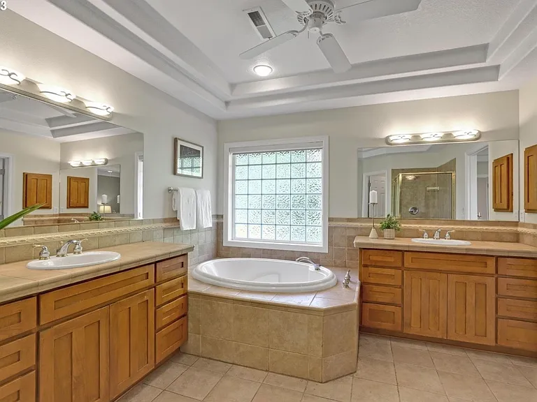 13819 NW Falconridge Ln — Photo 16