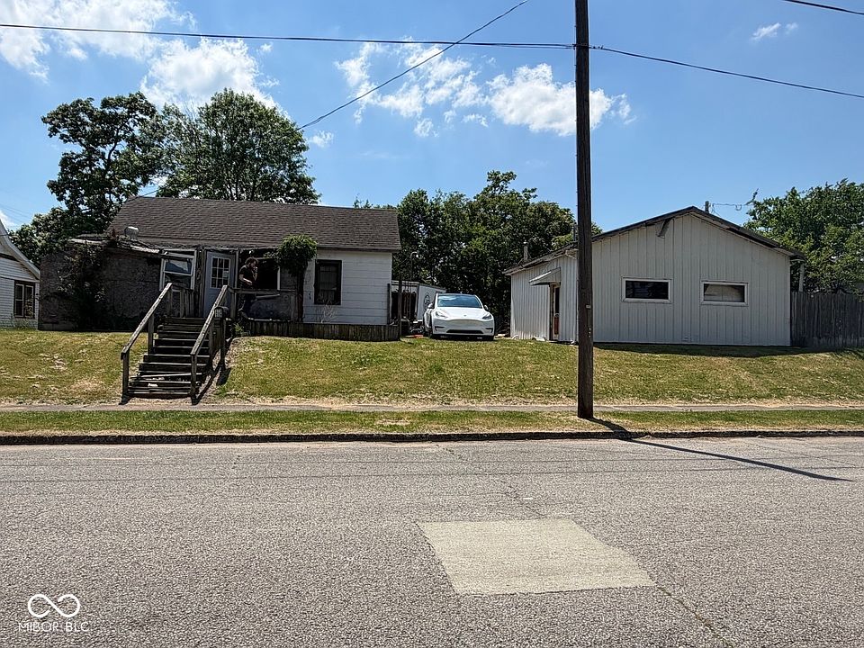 1st image of 1313 E Scott St