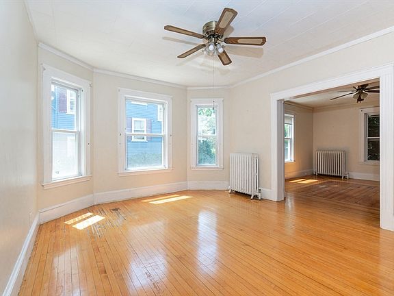 3rd image of 11 Brockton Ave