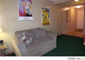 3rd image of 4410 Heritage Dr