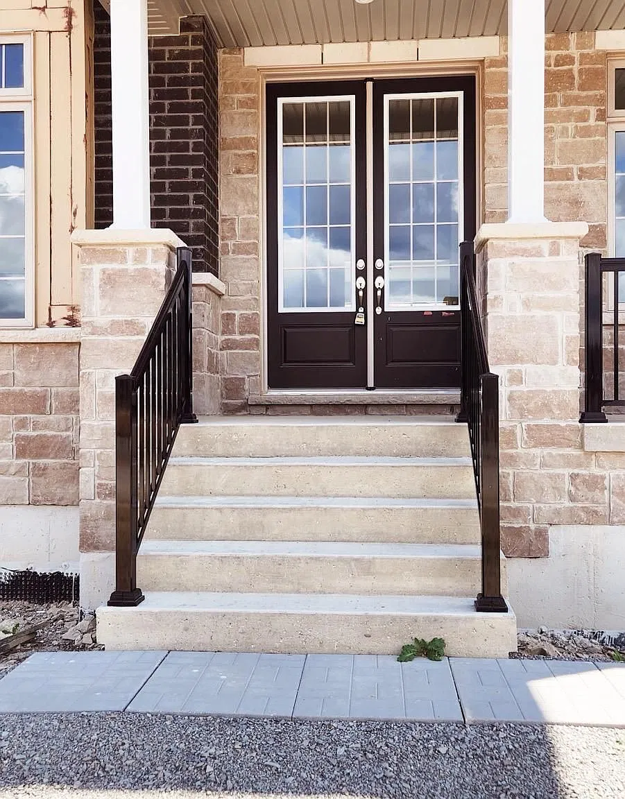 4 bed, $4,500 — Photo 1