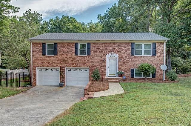 1st image of 516 Shadow View Dr