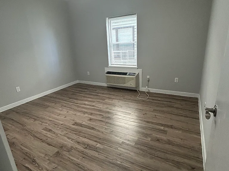 145 Hamilton Ave #306 — Photo 11