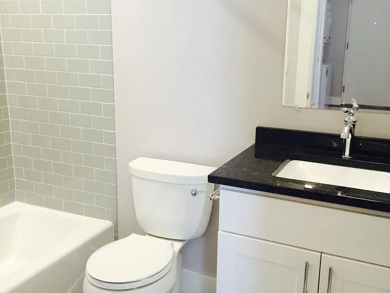 4 E Athens Ave #105 — Photo 7