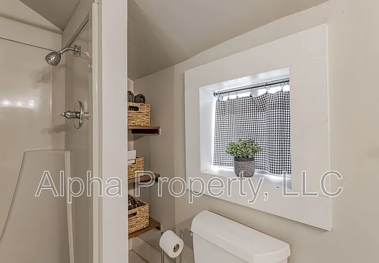 3 Frost St — Photo 16