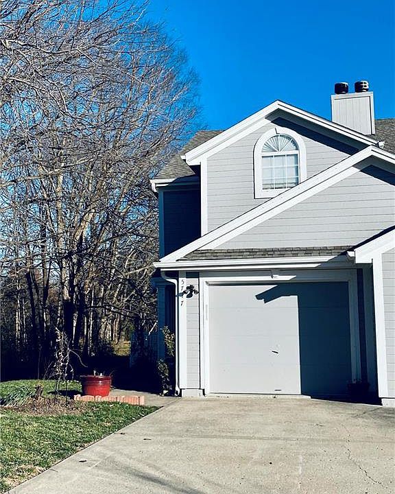 1st image of 5717 NW Sunrise Meadow Cir