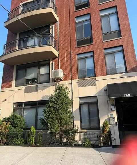 29-11 12th St #4Z — Photo 15