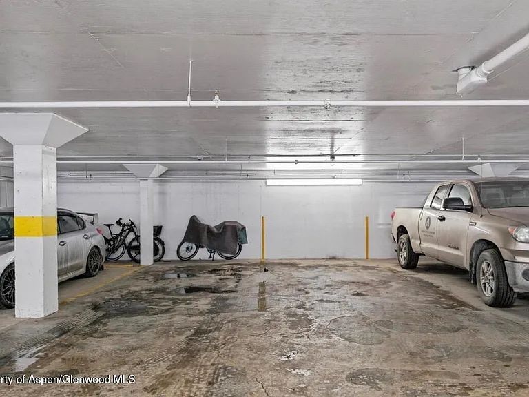600 E Main St #207 — Photo 13