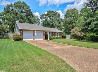 2 Tara Ridge Cv, Jacksonville, AR 72076