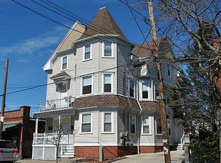 407 Smith St, Providence, RI 02908