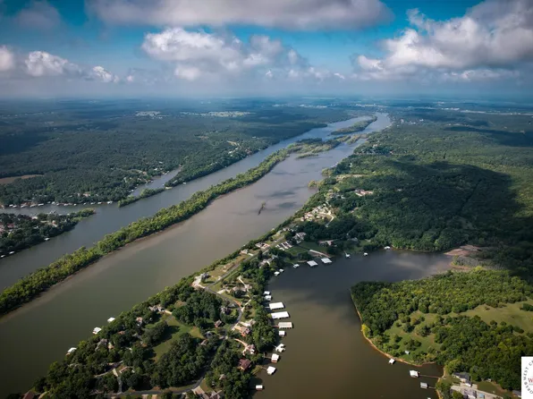 37-40 Oxbow Dr, Warsaw, MO 65355