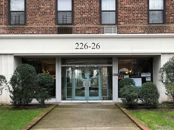 22424 Union Tpke APT 5N, Queens, NY 11364