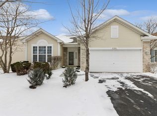 696 S Wellston Ln, Romeoville, IL 60446