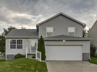 17761 Olive St, Omaha, NE 68136