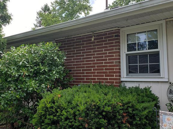 2nd image of 526B Portsmouth Dr #1002