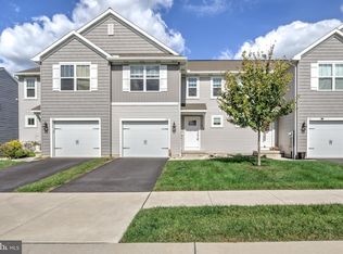 22 Southside Dr, Willow Street, PA 17584