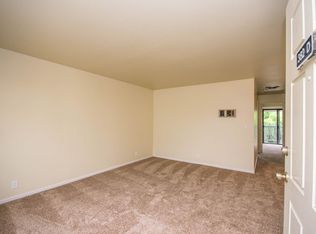 380 Acacia Ave #382-M, Carlsbad, CA 92008