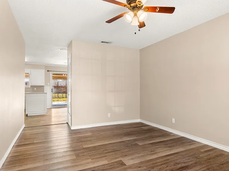 102 S Rita St — Photo 10