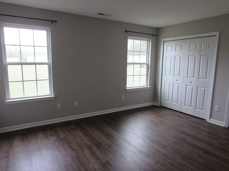 1000A Mayfield Dr — Photo 7