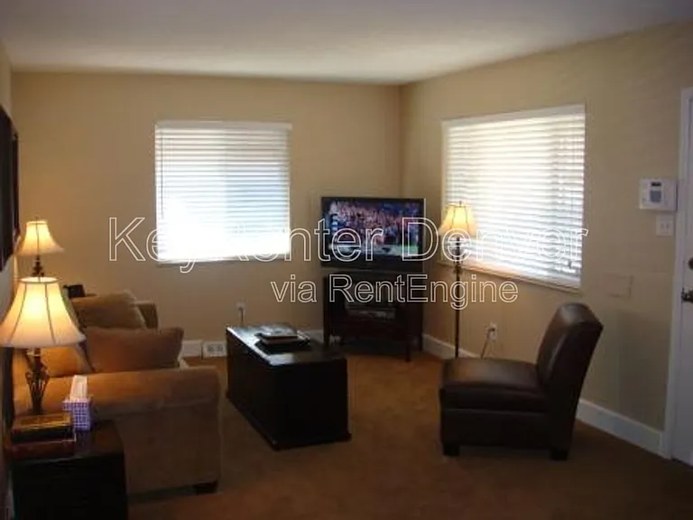 1540 N Zenobia St — Photo 3