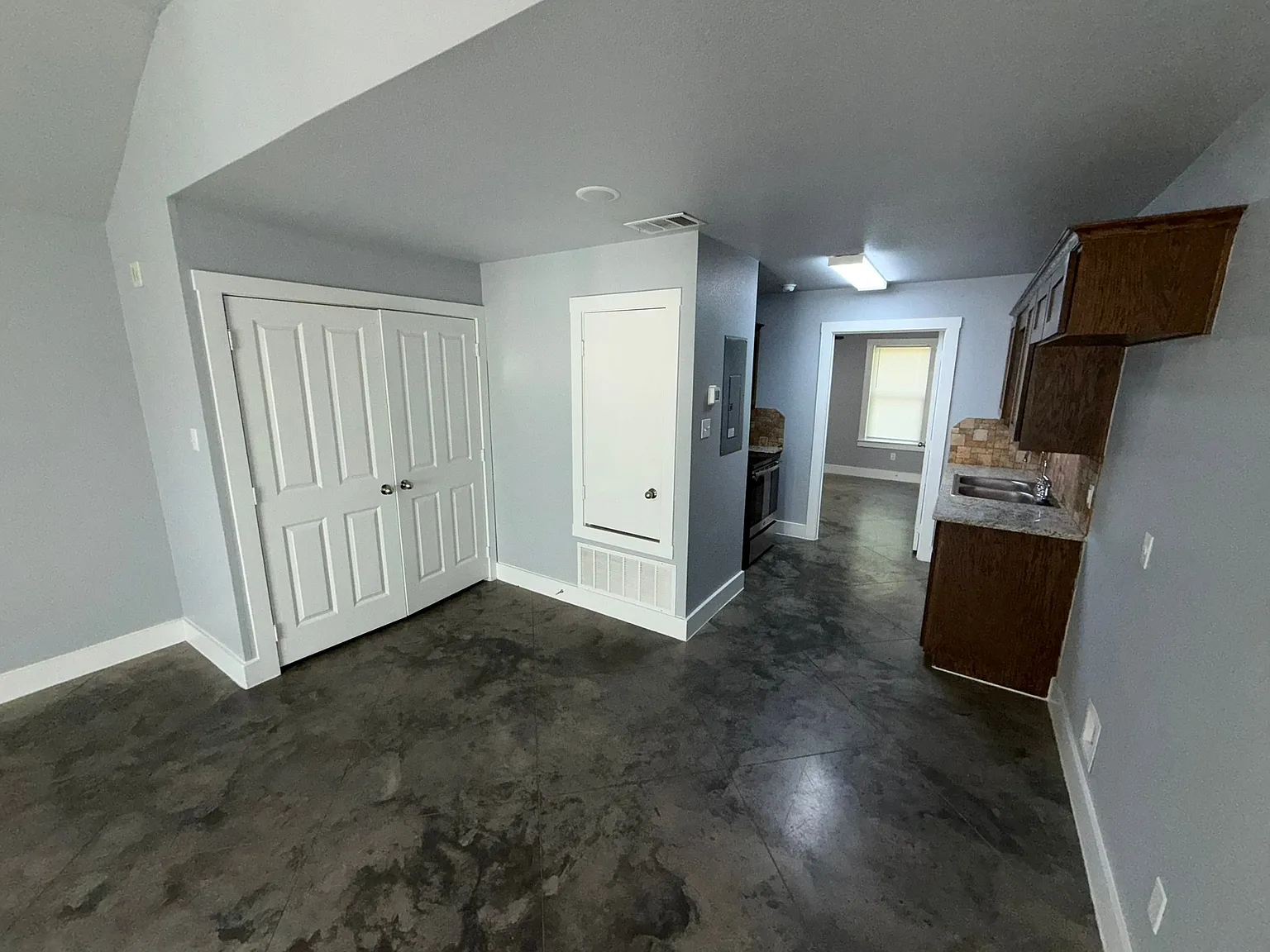 1014 South 10th Street — Photo 3