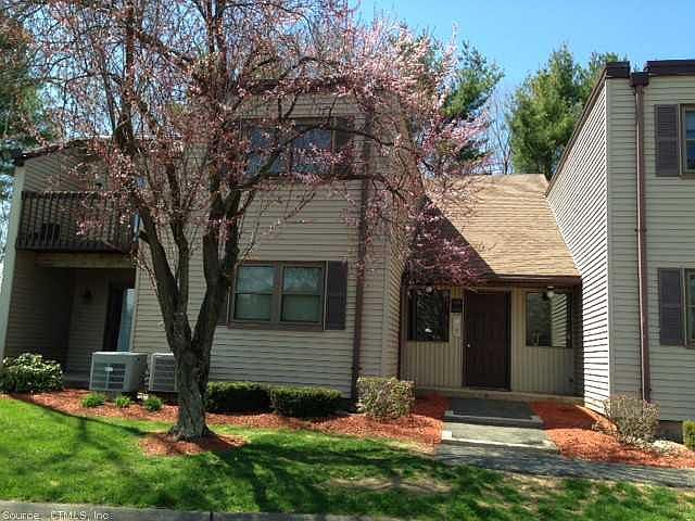 1st image of 302 Twin Circle Dr