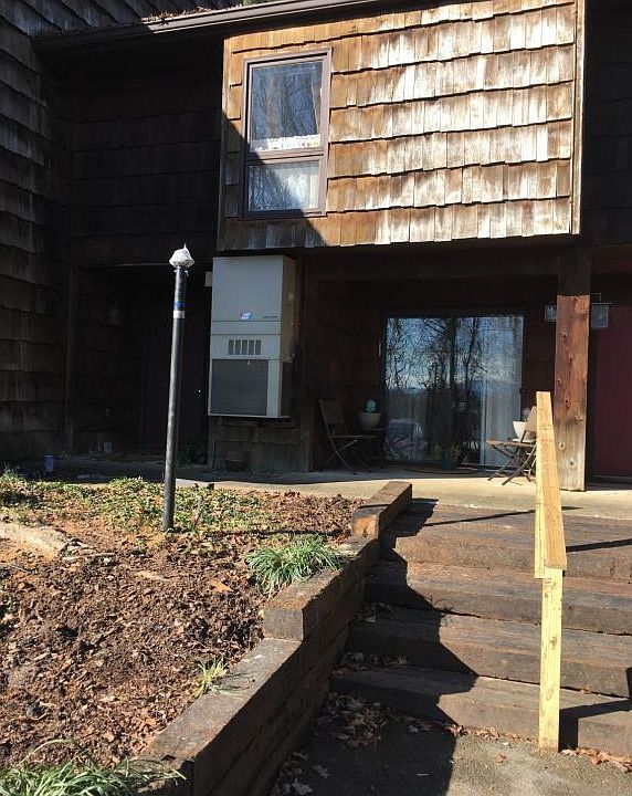 1st image of 115 Beechnut St APT D8
