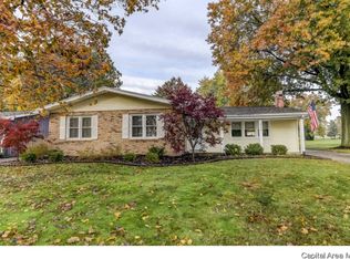 2901 Bennington Dr, Springfield, IL 62704