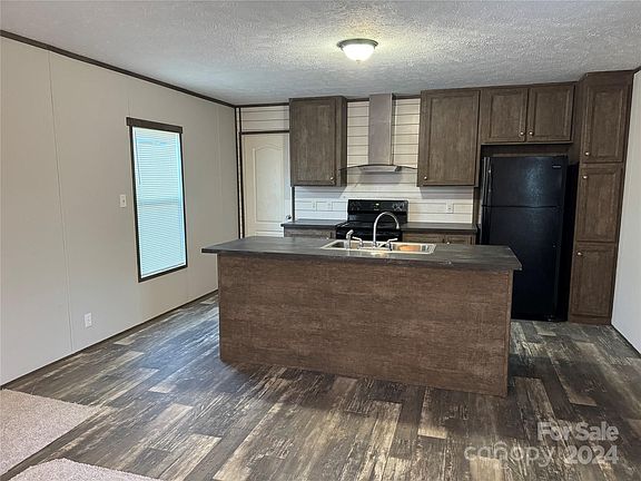 5th image of 510 Sagewood Dr