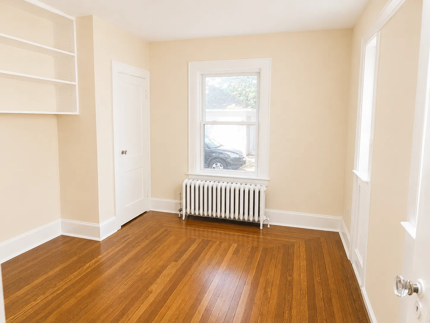 380 McKinley Ave — Photo 3