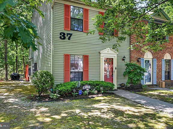 2nd image of 160 Patriots Ct