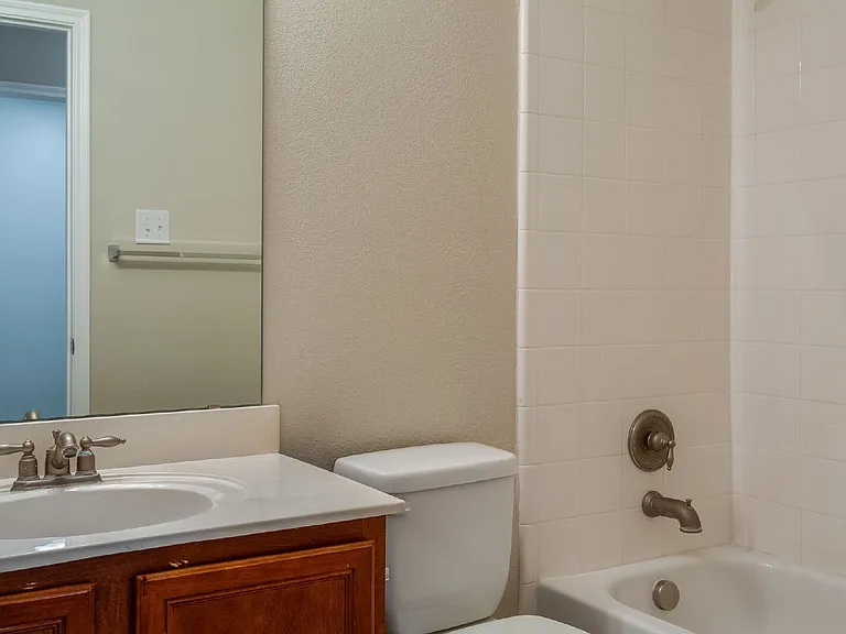 4168 Kyndra Cir — Photo 19