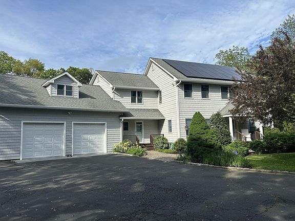 2nd image of 56 Lagoon Ct