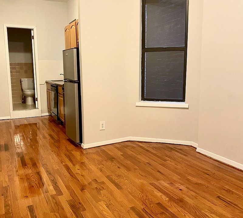 2nd image of 787 9th Ave APT 3N