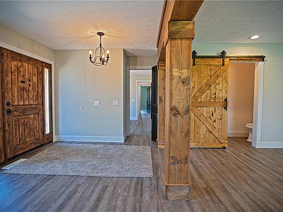 2nd image of 10947 Sand Creek Cir