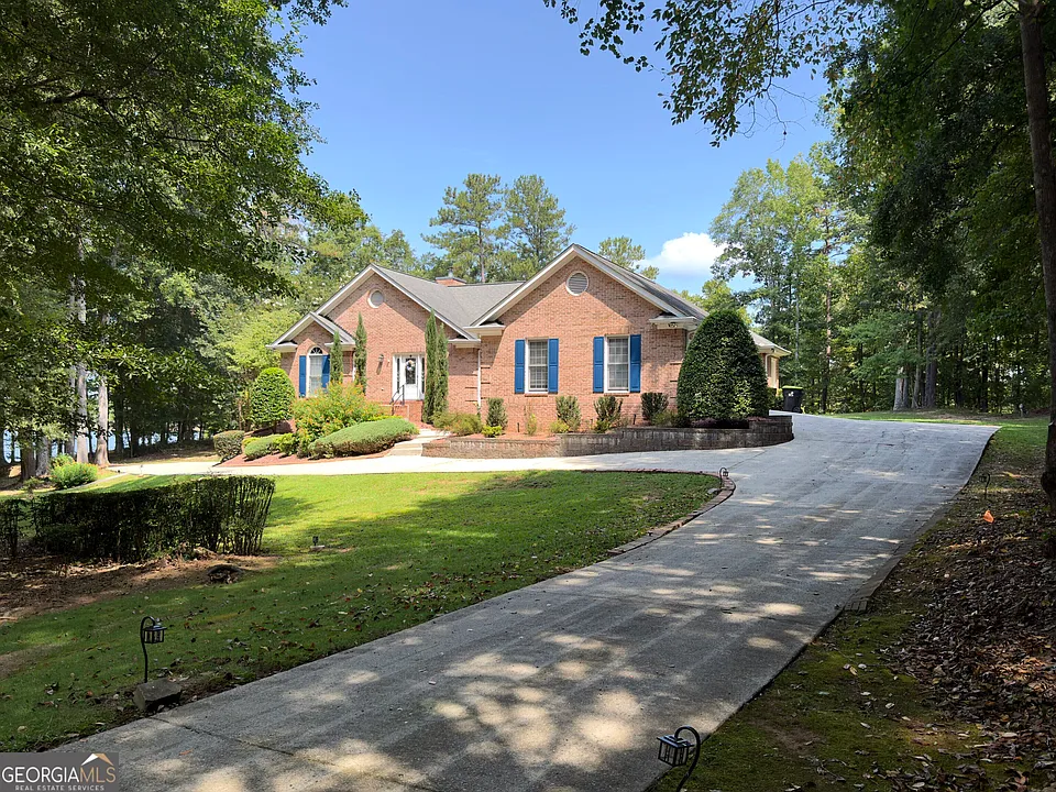 12609 Old Well Ct