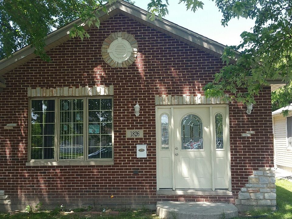1st image of 1826 N 39th Ave