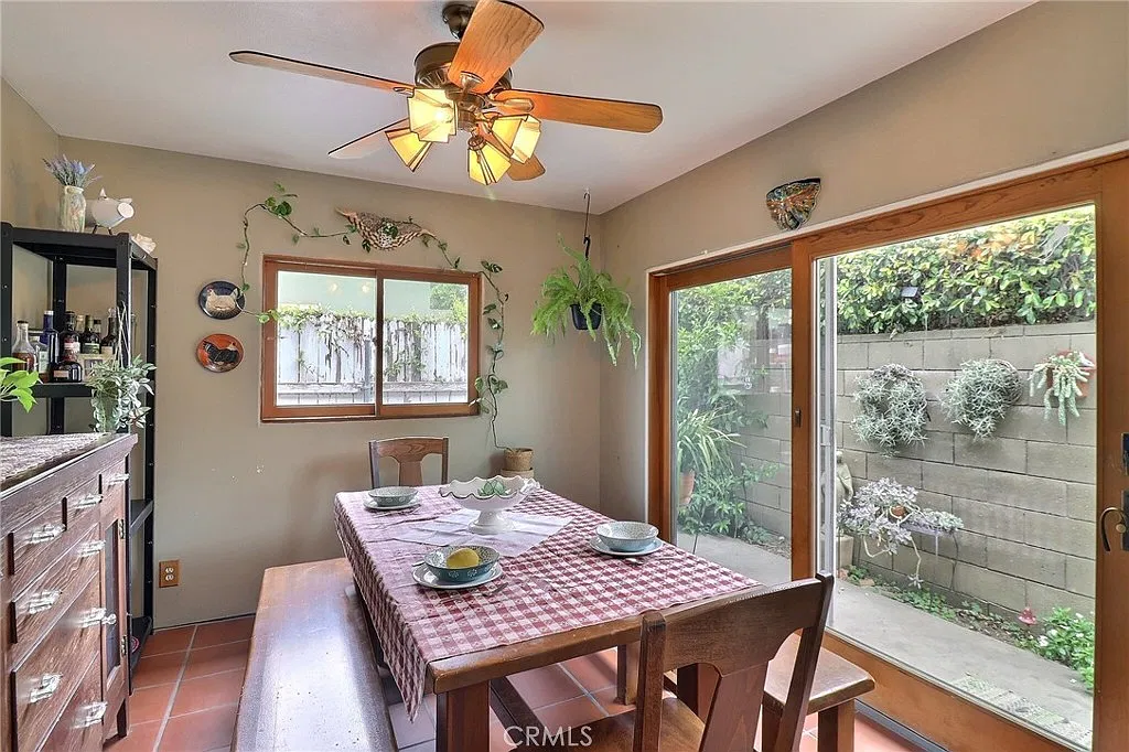 3 bed, 1101 sqft, $3,300 — Photo 4