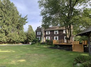 911 Owassa Rd, Newton, NJ 07860