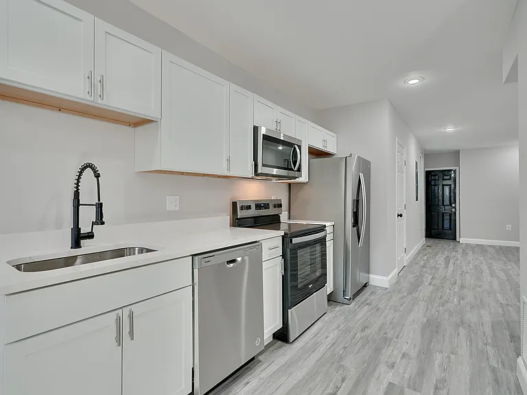412 E Federal St — Photo 9