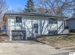 15156 Z St, Omaha, NE 68137