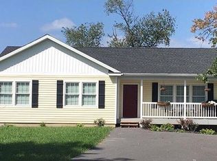 695 Redwood Dr UNIT B, Waynesboro, PA 17268