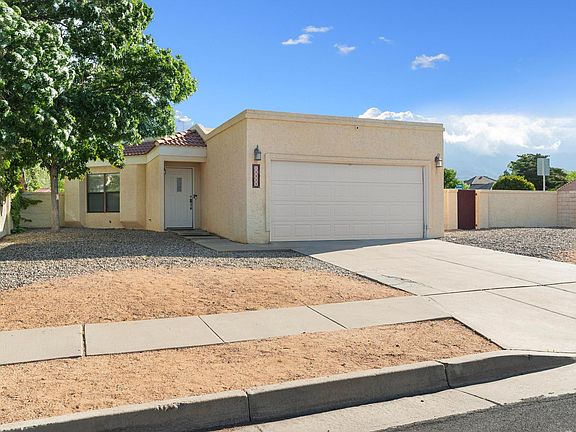 3rd image of 10929 Malaguena Ln NE